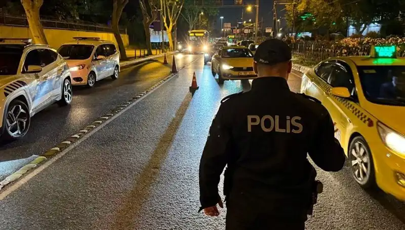 İstanbul'daki Huzur Denetiminde 1,5 Bin Kişi Gözaltına Alındı!