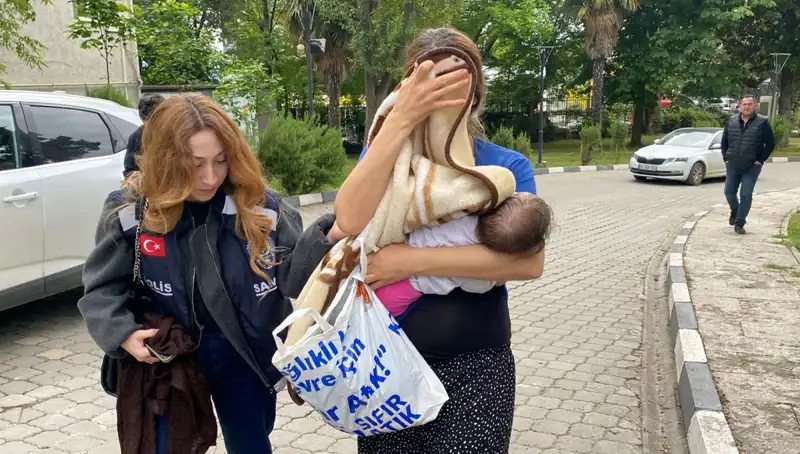 Evlerden Hırsızlık Yapan Kadın, Polisin Hızlı Operasyonu ile Yakalandı