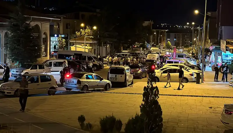 İki Aile Arasında Kıskançlık Kavgası: 4 Yaralı!