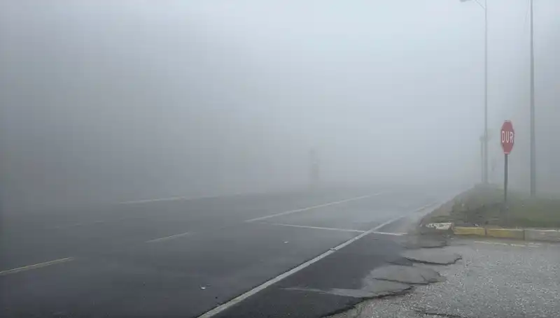 Bolu Dağı'nda Sis Zorluğu: Görüş Mesafesi Düşüyor!