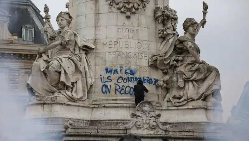 Paris’te Grafiti Sanatçılarına Sıkı Denetim: Yeni Yasa Tasarısı Yolda