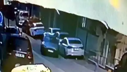 Esenyurt'ta Park Halindeki Araçlara Çarpan Sürücü Kaçtı, Olayın Perde Arkası Neler?