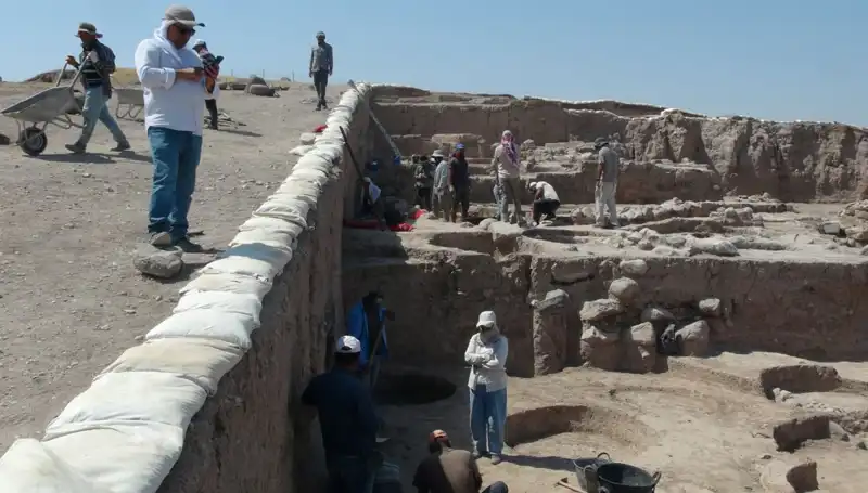 Kilis Oylum Höyük’te Kazılar Sıcak Havaya Rağmen Devam Ediyor!