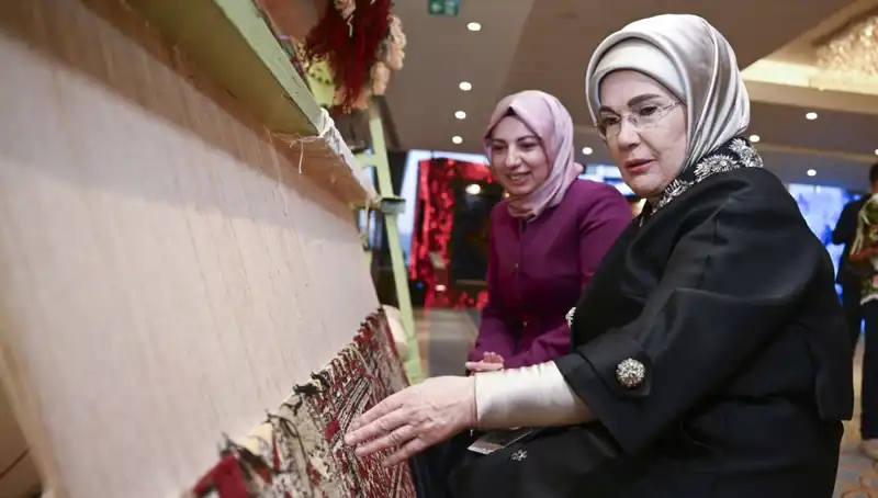 Emine Erdoğan'ın El Emeği: Halı Açık Artırmada Satışa Sunuldu