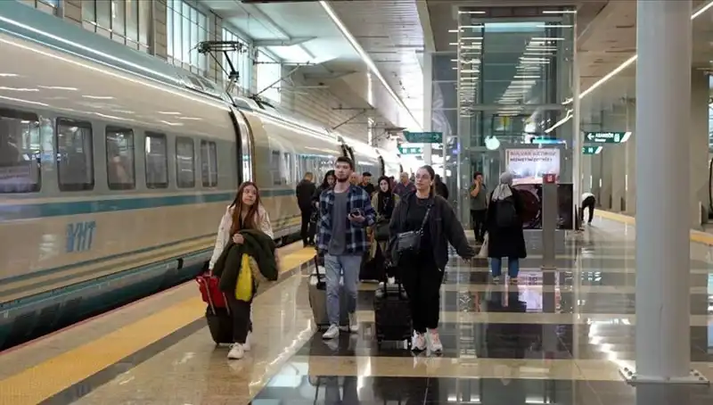 Yüksek Hızlı Trenler İçin Ek Sefer Düzenlemesi: Seyahat Kolaylaşıyor!