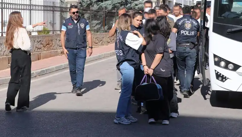 Türkiye’de 6 İlde Engelli Alarak 12 Milyonluk Eskort Dolandırıcılığı Ortaya Çıktı!