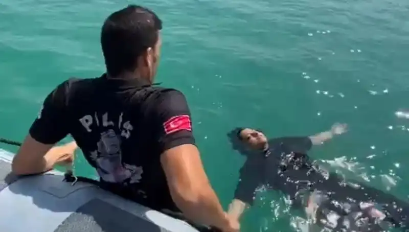 Baraj Gölüne Düşen Kadını Gemi Adamları Kurtardı: Yaşanan Gerilim Dolu Anlar