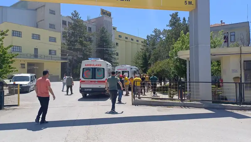 Çorum'daki Un Fabrikasında Patlama! 10 Yaralı Arasında Biri Ağır