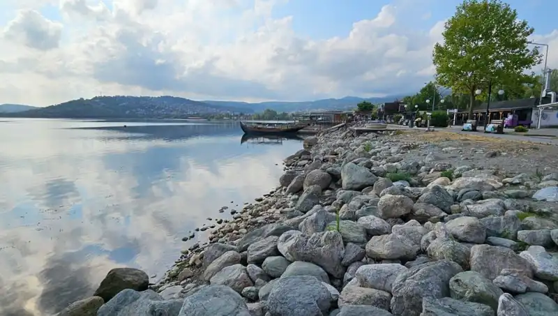 Sapanca Gölü'ndeki Su Seviyesi Düşüşü: Doğanın Çağrısı mı?