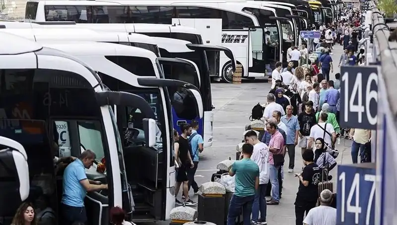 İstanbul'dan Ayrılan 369 Bin Kişinin Gizemi: Nedenler ve Sonuçlar