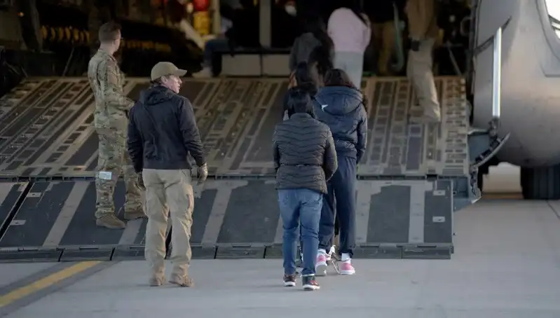 Kosova, ABD’den Sınır Dışı Edilen Göçmenler İçin Yeni Bir Umut Olacak mı?