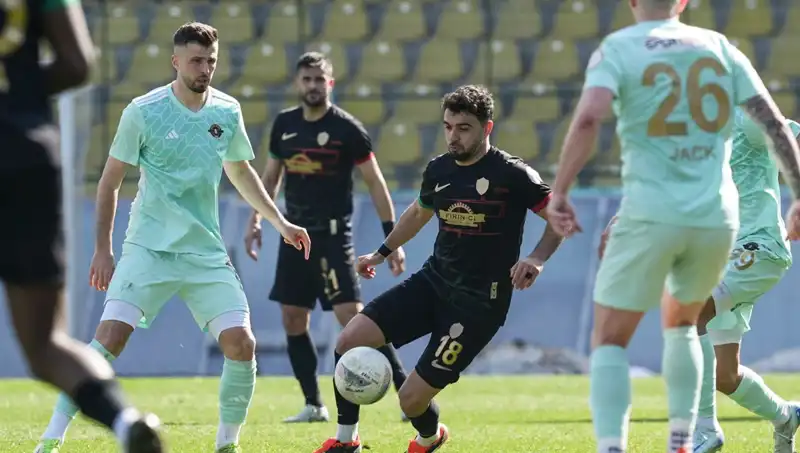Esenler Erokspor ve Amed Sportif Faaliyetler Arasında Golsüz Kapışma